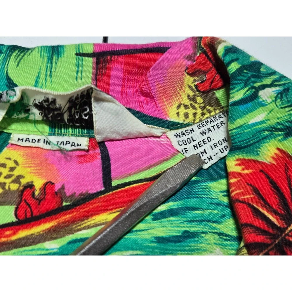Island Fashions vibrant island